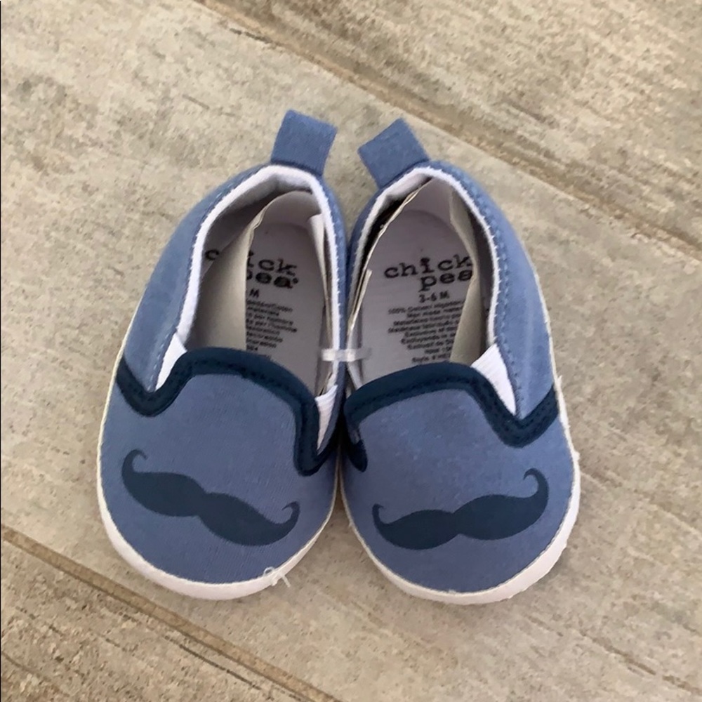 Chick pea infant shoe. Brand new
